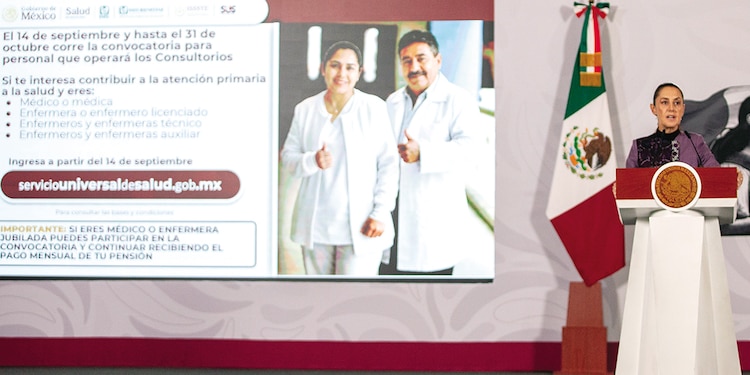 La Jefa del Ejecutivo, ayer, al presentar el nuevo programa de medicina comunitaria.