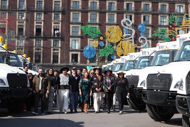 Clara Brugada y alcaldes de la Ciudad de México acuerdan el fortalecimiento de la economía circular y la separación de residuos.