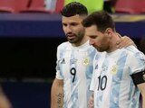 El "Kun" Agüero y Leo Messi durante un partido de la Selección Argentina