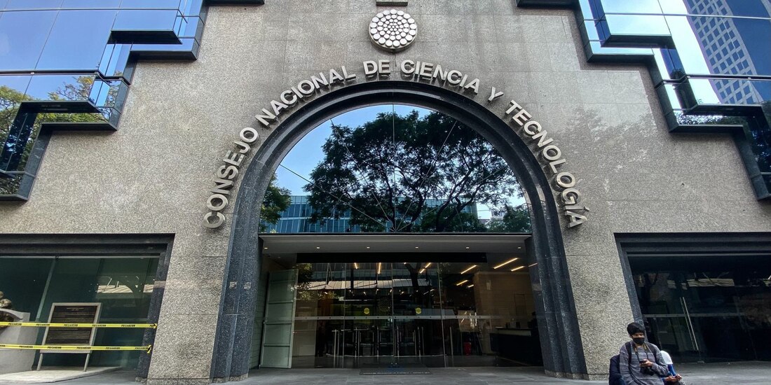Conacyt aseguró que desde que inició la actual administración los depósitos se han realizado en tiempo y forma cada mes.