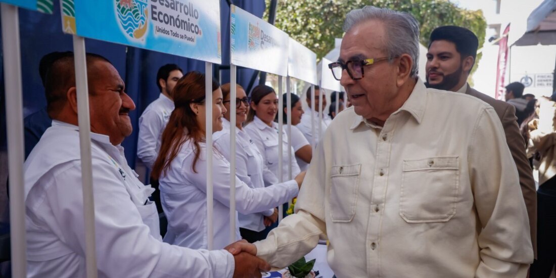 El mandatario Rubén Rocha Moya, ayer, en el municipio de Elota.