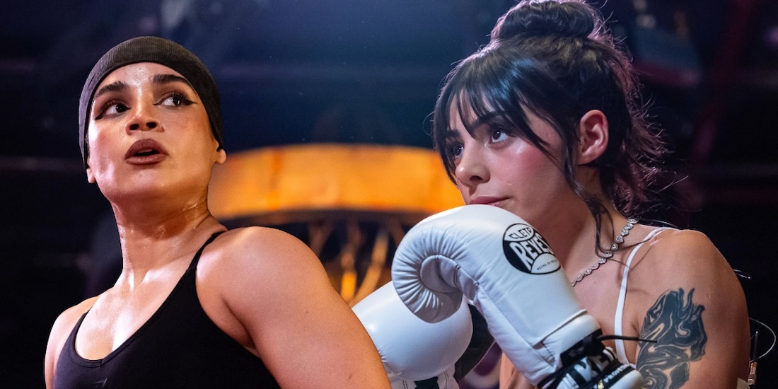 Milica reta a Alana Flores