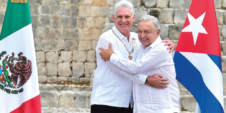 Miguel Díaz-Canel y Andrés Manuel López Obrador, en Campeche, en febrero de 2023.