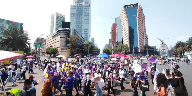 Aspecto de una marcha en CDMX.