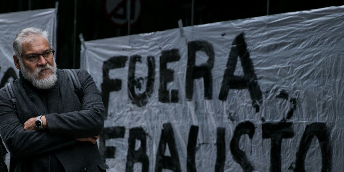 Joaquín Cosío, durante la protesta de artistas realizada en enero frente a las oficinas de la SC en Reforma.