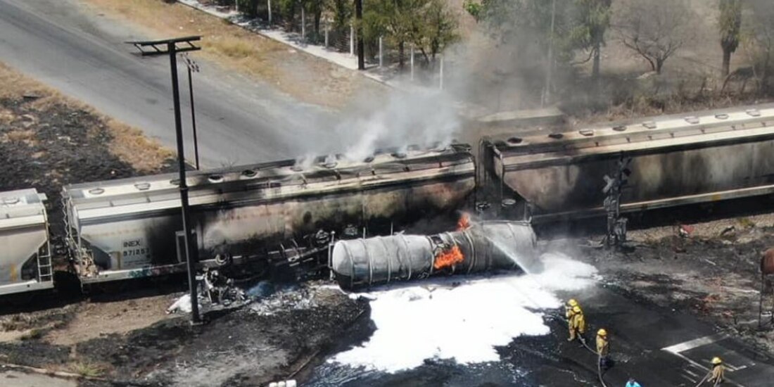 Explosión de pipa en Ciudad Victoria, Tamaulipas.