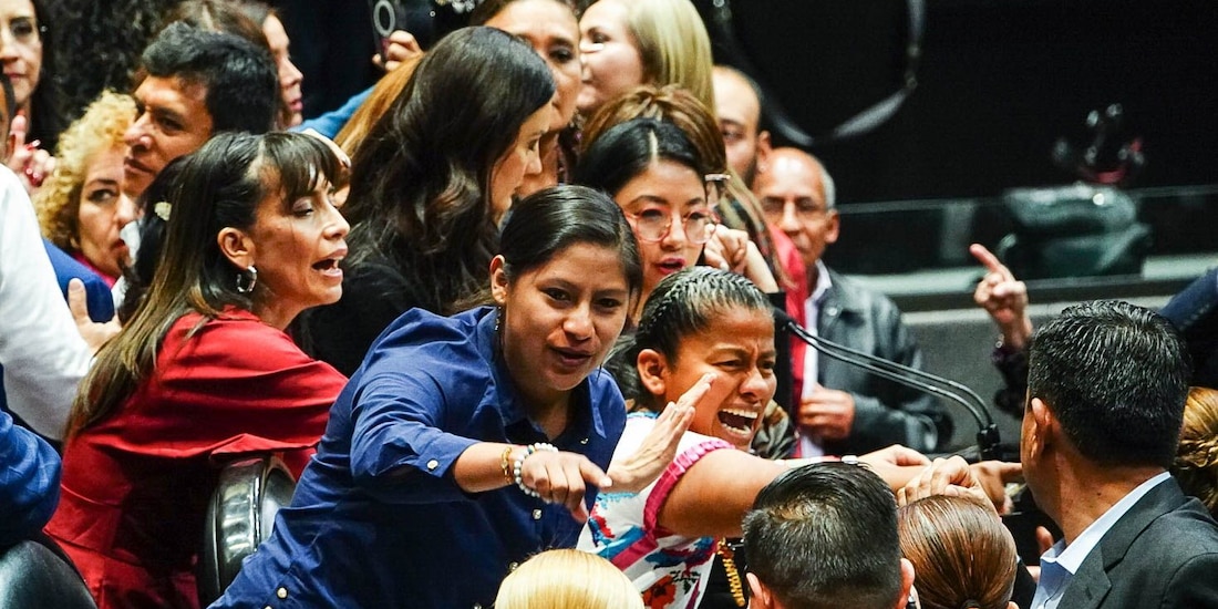 Diputados se enfrentan en Tribuna por fondos para el puerto, ayer.