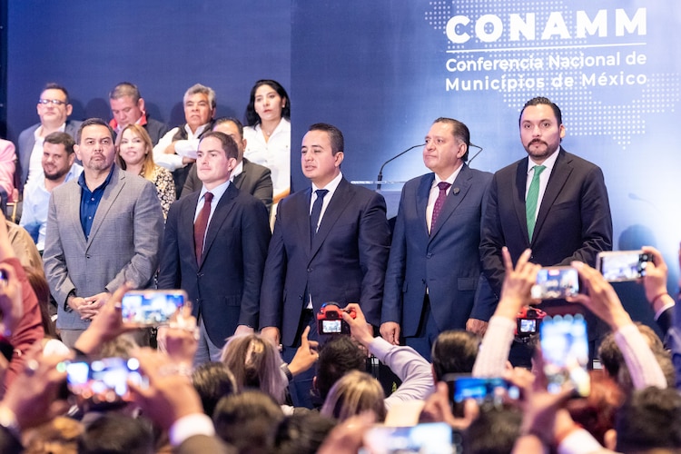 Autoridades federales, locales y del Poder Judicial respaldaron el nuevo plan de unidad municipalista de la CONAMM.