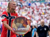 Erling Haaland durante el partido ante Inglaterra.