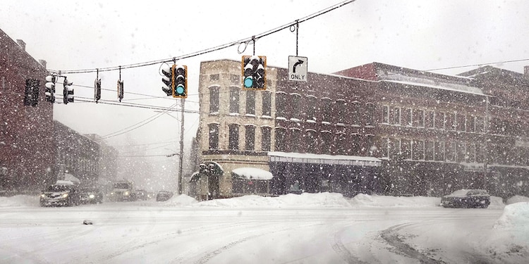 Calles nevadas en la ciudad de Nueva York, Estados Unidos, este viernes.
