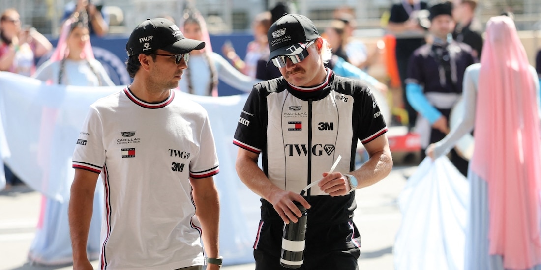 Checo Pérez y su compañero, Valtteri Bottas, en el Gran Premio de Azerbaiyán de F1