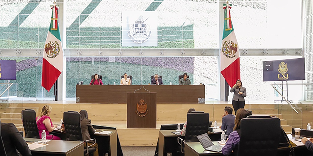 ASPECTO de la sesión en el Congreso del estado, el 30 de abril anterior, cuando fue aprobada la normatividad en la materia