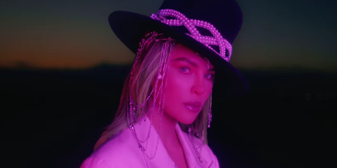 Parece que se ha filtrado la nueva canción de Belinda y habla de un compromiso "por aparencias" con Nodal.