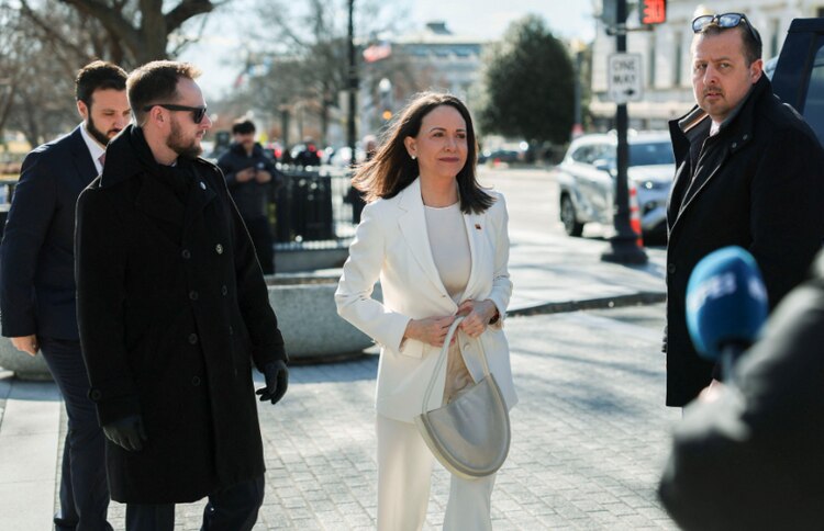 La venezolana, María Corina Machado, llega a la Casa Blanca