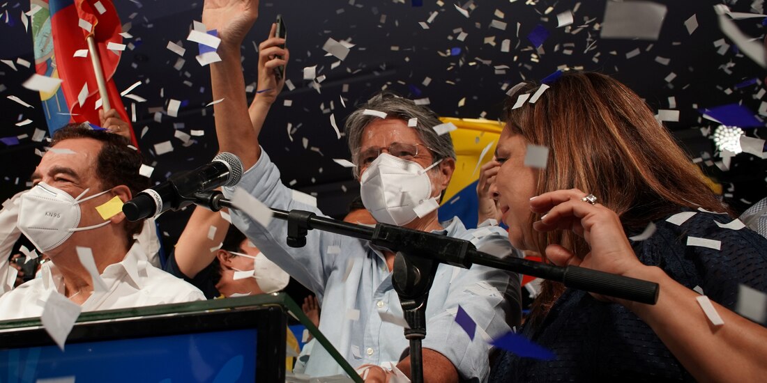 Guillermo Lasso publicó en sus redes sociales que Andrés Arauz lo había llamado para felicitarlo por su victoria