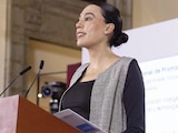 Josefina Rodríguez Zamora, secretaria de Turismo, en conferencia, ayer.