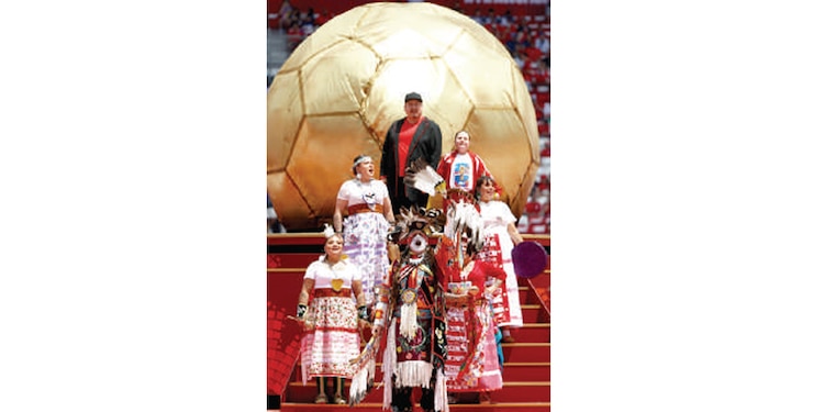 PUEBLOS originarios
presentan
la ceremonia.