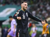 Santiago Giménez realizó su debut en un Mundial ante Corea del Sur en Guadalajara.