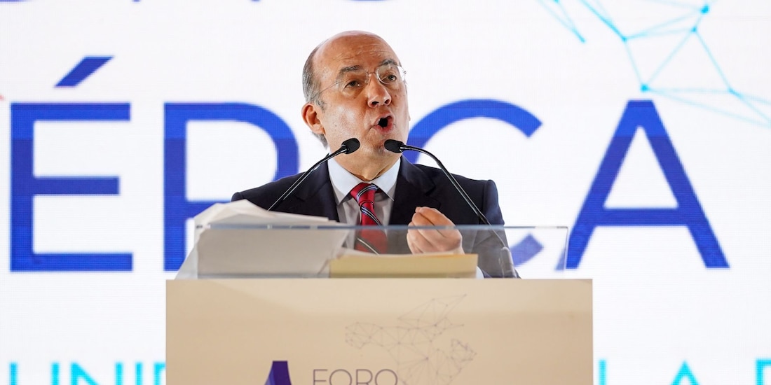 El expresidente de México, Felipe Calderón durante su participación en el Foro “América Libre Unidos Por la Democracia”