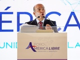 El expresidente de México, Felipe Calderón durante su participación en el Foro “América Libre Unidos Por la Democracia”