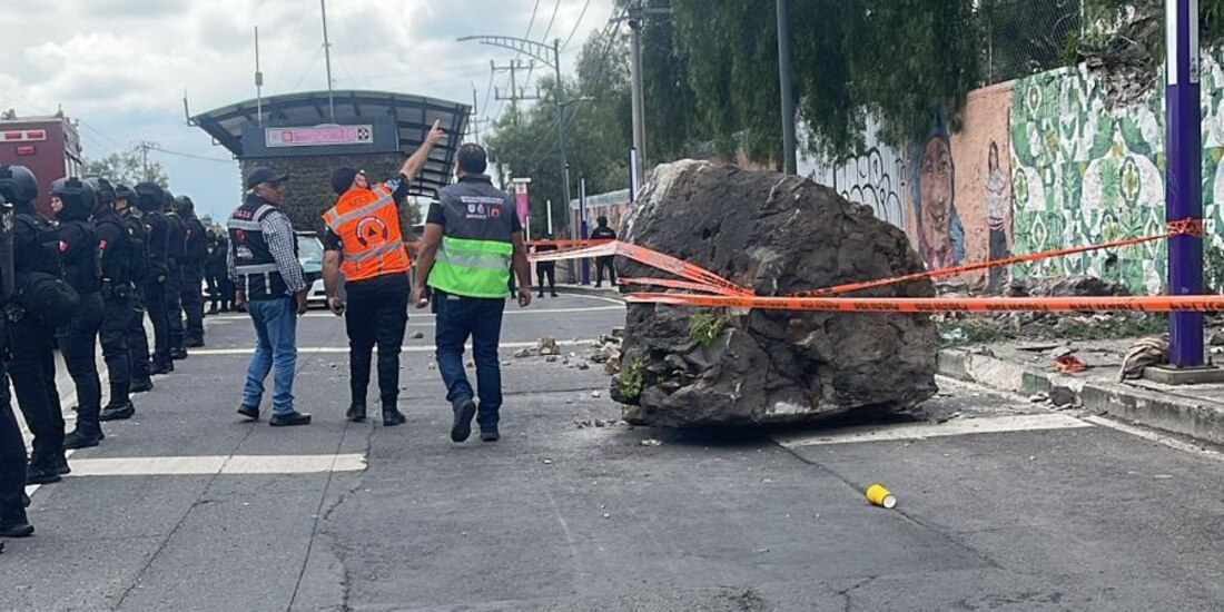 Cae enorme roca del cerro del Tepeyac y hiere a una persona.