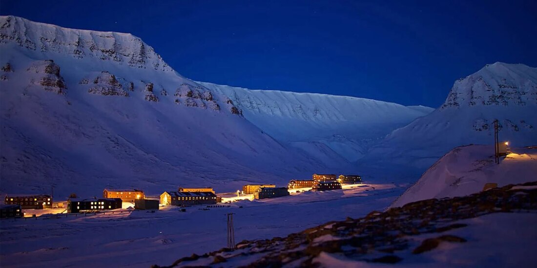 En Utqiagvik, Alaska, además de permanecer en oscuridad, la temperatura desciende hasta los -20 grados Celsius.