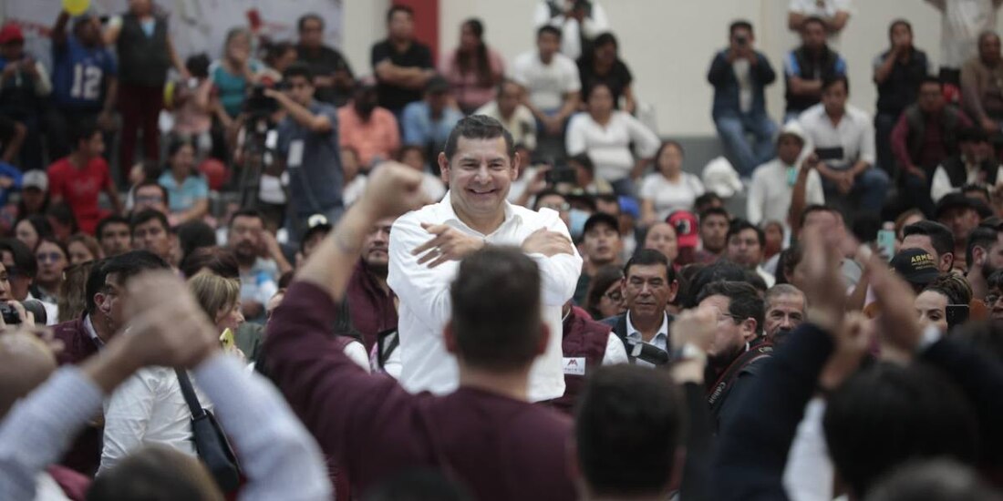 'Escuchar a los poblanos es enriquecer el Humanismo Mexicano', afirma Alejandro Armenta.