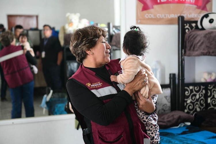 La gobernadora Delfina Gómez encabeza la estrategia integral de bienestar para las familias de la entidad.