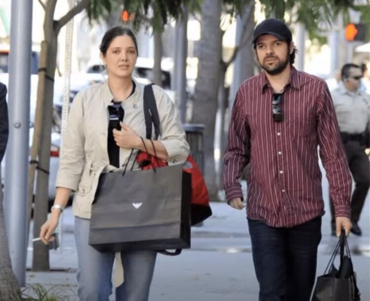 Captaron a Adela Noriega de compras y se cuestionan si será su hijo