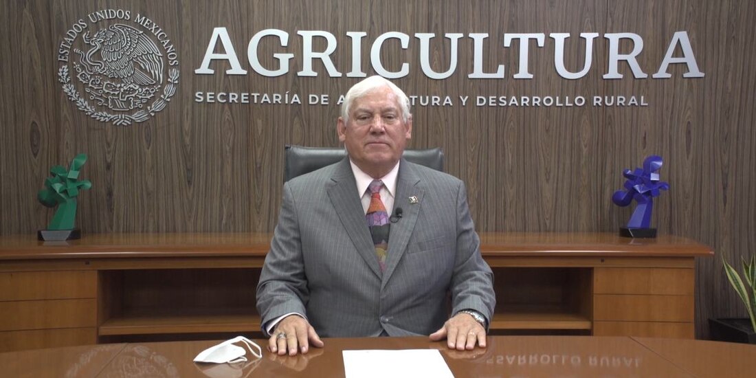 El secretario de Agricultura y Desarrollo Rural, Víctor Villalobos Arámbula, llamó a seguir trabajando para emplear nuevas tecnologías a fin de evitar la degradación de los recursos naturales.