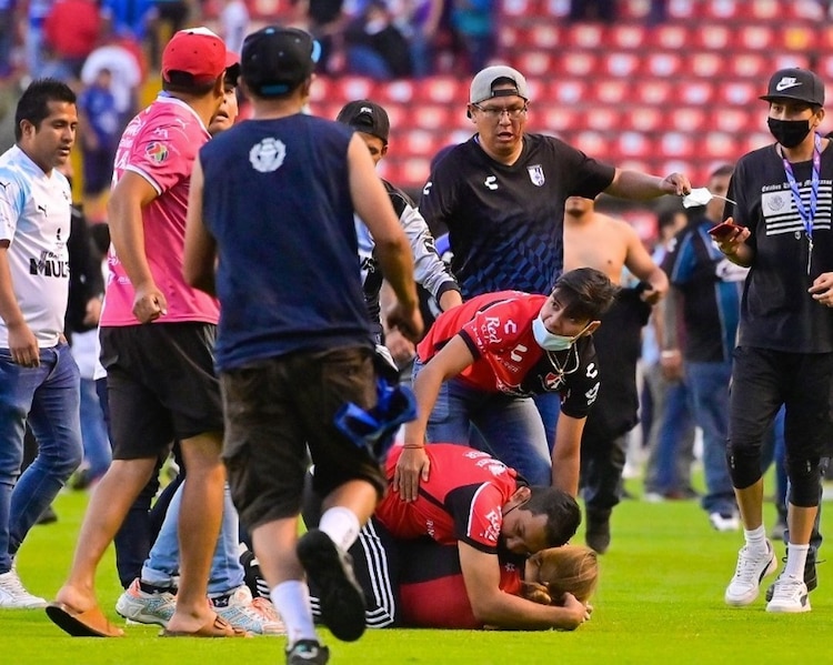 El Estadio Corregidora vivió hechos violentos durante el choque entre Querétaro y Atlas en la Fecha 9 de la Liga MX