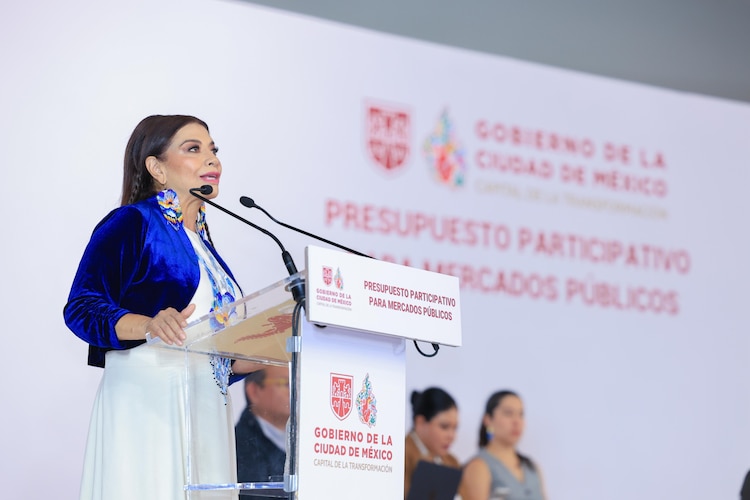 Clara Brugada Molina, jefa de Gobierno de la Ciudad de México, presentó el Programa Presupuesto Participativo para Mercados Públicos en la alcaldía Iztacalco.
