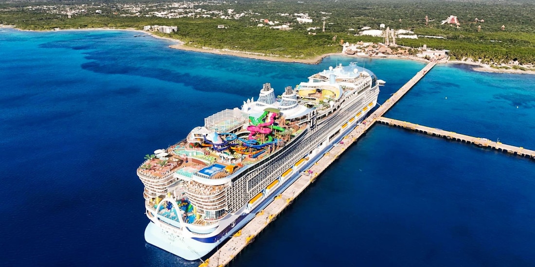 Un crucero de Royal Caribbean en Mahahual, Quintana Roo