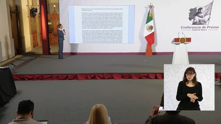 Claudia Sheinbaum lee la carta dirigida a Donald Trump en la Mañanera.