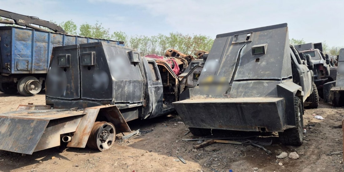 La Fiscalía General de la República (FGR), destruyó vehículos de los denominados “monstruos”, con blindaje artesanal (en imagen de archivo).