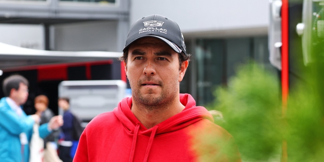 Checo Pérez en una carrera de F1 con Cadillac