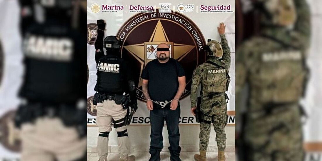 Elementos federales aseguran a Francisco Ernesto "N", presunto operador del grupo delictivo “Los Gigios”, en Nogales, Sonora.