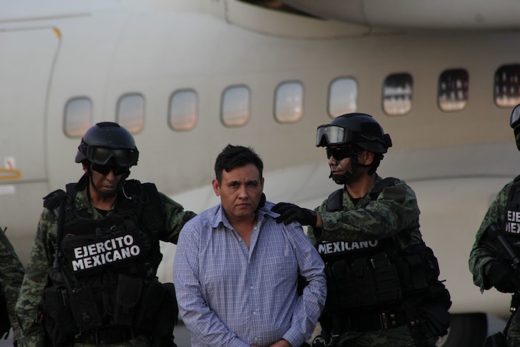 En marzo del 2015, la Policía Federal y el Ejército Mexicano, trasladaron a la SEIDO a Omar Treviño Morales conocido como “El Z-42” quien es considerado como el actual líder del grupo delictivo de “Los Zetas” y a cuatro sujetos más detenidos en San Pedro Garza García Nuevo León.
Imagen de archivo.