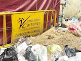 Entre desechos y alcantarillas rotas, así opera el Mercado de Jamaica.