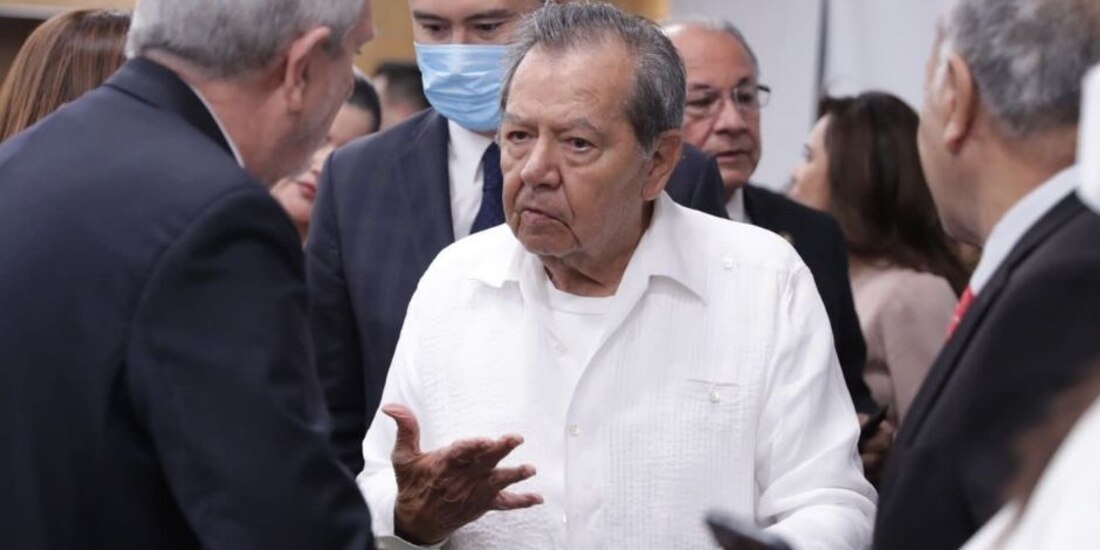 Muñoz Ledo opinó sobre el conflicto entre Ucrania y Rusia; aprovechó para criticar la relación de México con EU.