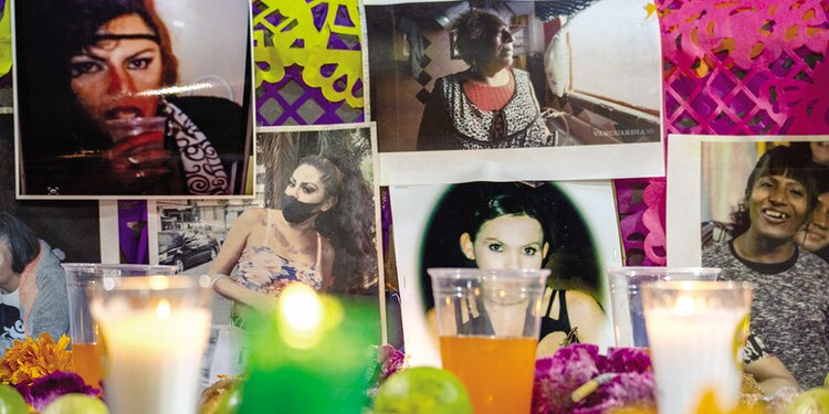 La asociación civil puso distintas fotos para recordar a sus amigas y conocidas, quienes han perdido la vida.