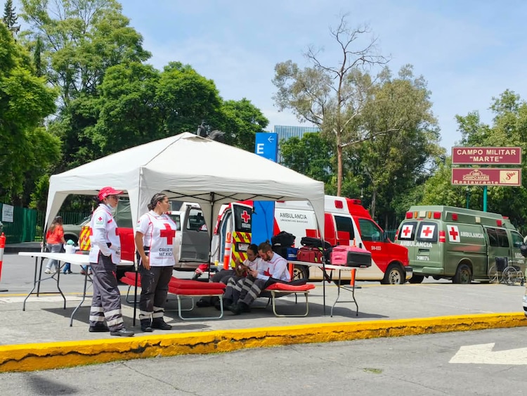 Cruz Roja despliega mil 625 paramédicos por Fiestas Patrias