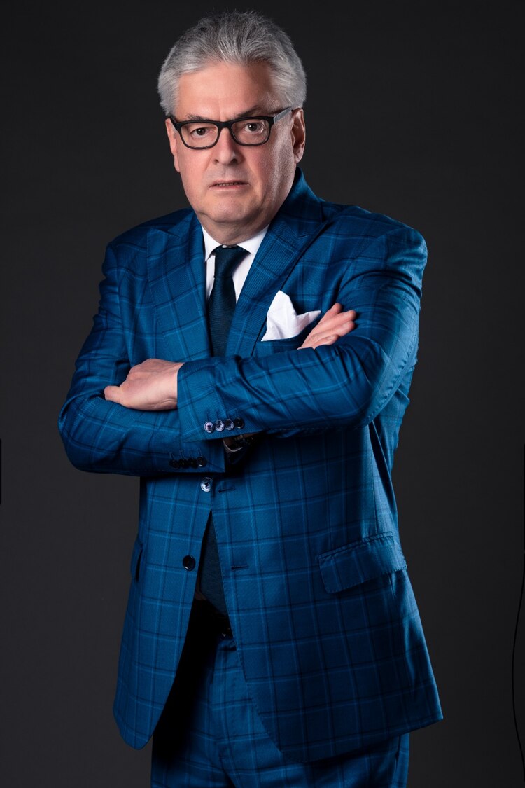 Eduardo Lamazón, exsecretario ejecutivo del Consejo Mundial de Boxeo por 24 años y ahora analista de Azteca Deportes