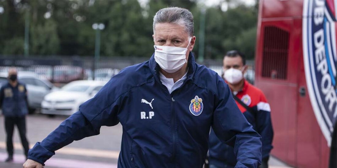 Ricardo Peláez ya planea un trabuco para "Tuca" Ferretti.