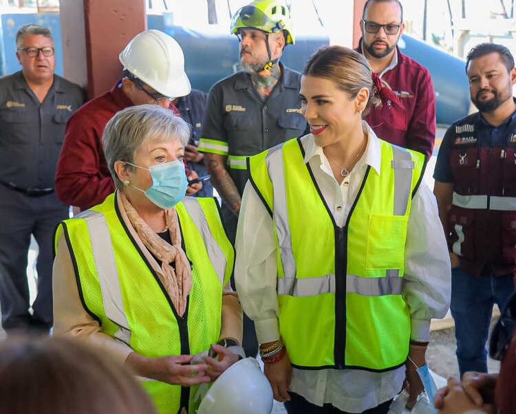 La gobernadora de Baja California, Marina del Pilar Avila Olmeda, informó que iniciaron los trabajos preliminares para la rehabilitación de la Planta de Tratamiento San Antonio de los Buenos