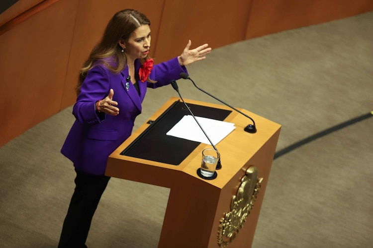 Carolina Viggiano, senadora priista