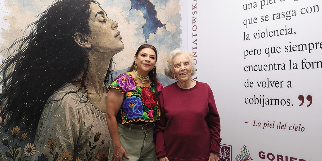 LA JEFA de Gobierno y la escritora, ayer