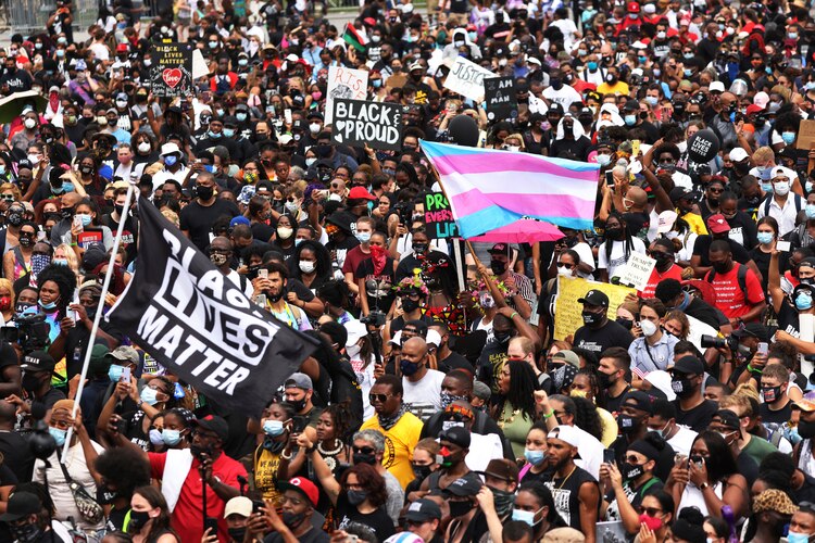 Marchan contra el racismo