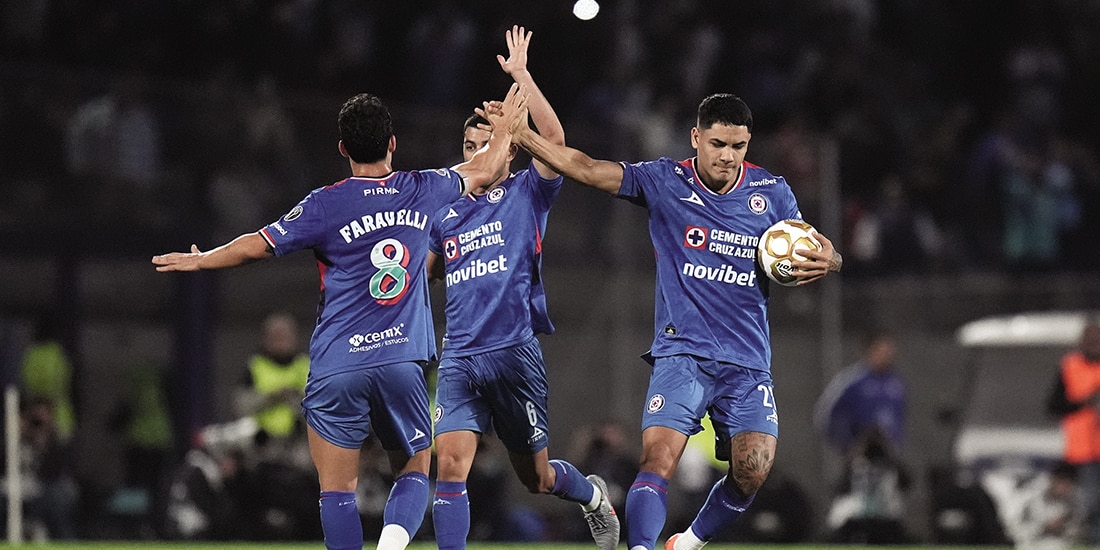 Futbolistas de La Máquina celebran un gol, la semana pasada, durante la Liguilla del Apertura 2025.