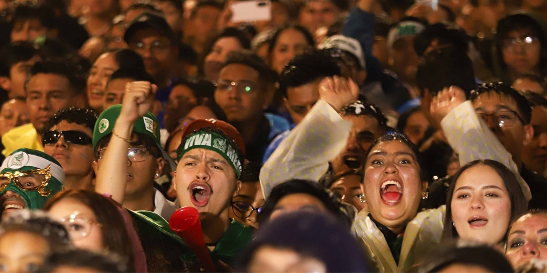 Aficionados celebran un triunfo de la selección mexicana de futbol en el Mundial 2026